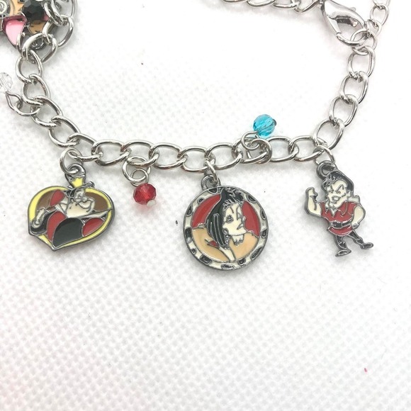 Disney Villains Charm Bracelet - Picture 5 of 8